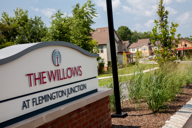 Foto del edificio - The Willows at Flemington Junction North