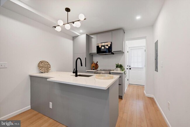 Foto del edificio - 1705 Olive St