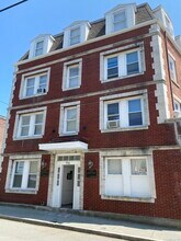 Building Photo - 96 Green St