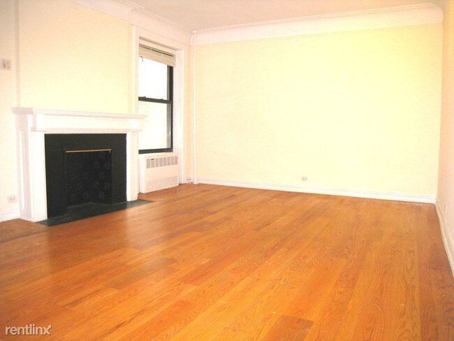 Building Photo - 1 br, 1 bath Apartment - 125 W 81st St