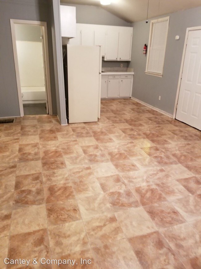 Foto del edificio - 2921-2923 Taylor Rd
