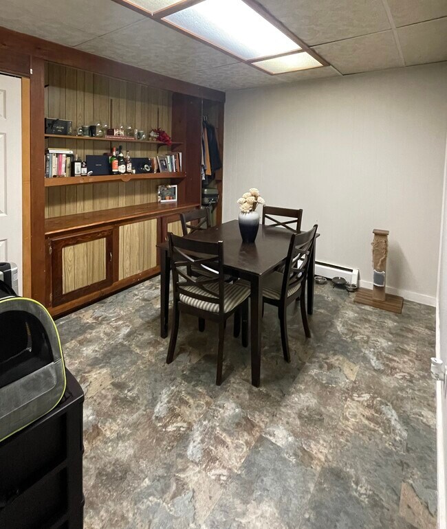 Dining room/ office - 308 N Vesper St