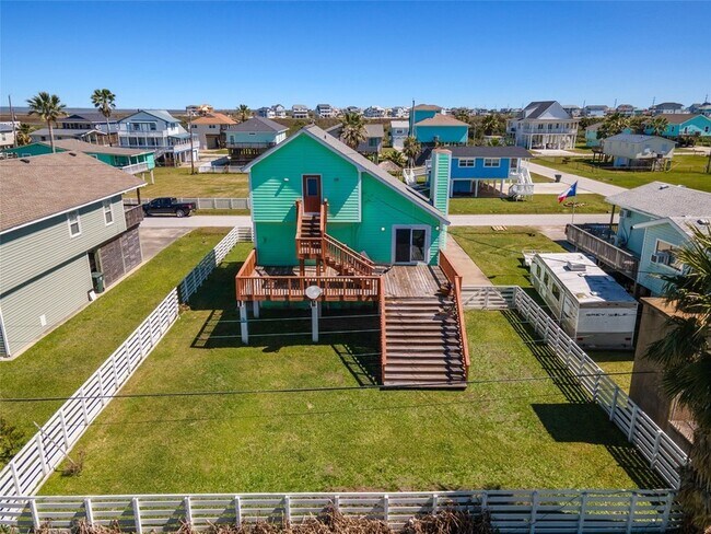 Foto del edificio - 4034 Reeves Dr