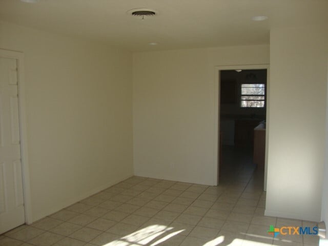 Building Photo - 205 E Voelter Ave