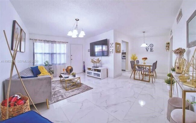 Building Photo - 1325 W 68th St