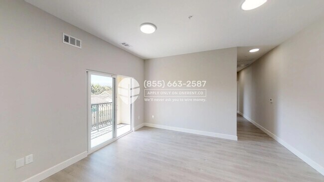 Building Photo - 1160 El Camino Real