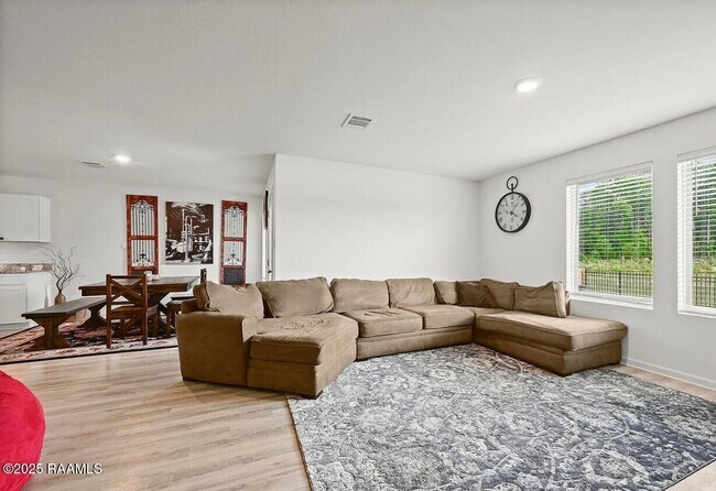 Foto del edificio - 35326 Grovemont Dr