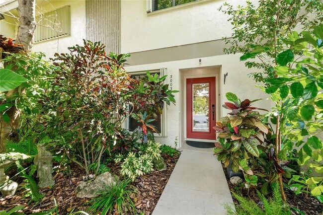 Foto del edificio - 3020 S Oakland Forest Dr