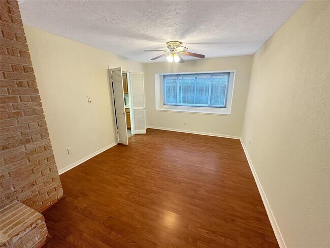 Building Photo - 16726 Square Rigger Ln