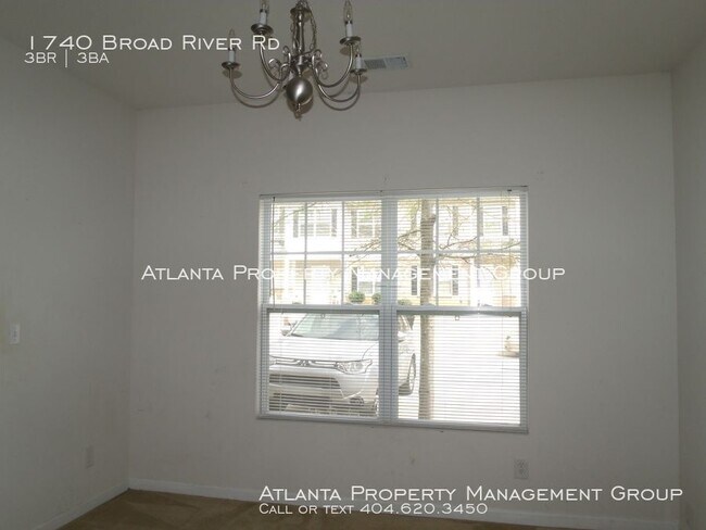 Foto del edificio - 1740 Broad River Rd