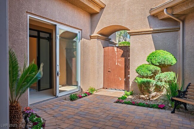 Foto del edificio - 9233 Canyon Mesa Dr