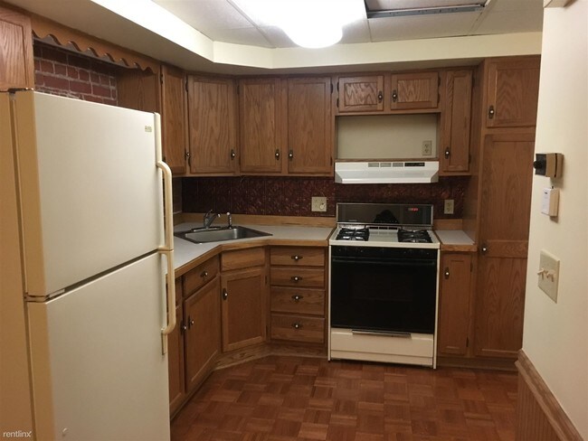Foto del edificio - 1 br, 1 bath Apartment - 155 E 10th St