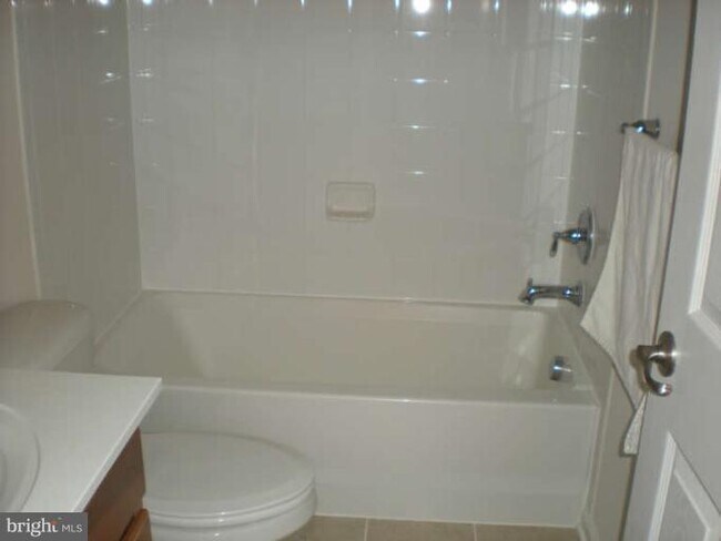 Building Photo - 3630 Spring Hollow Ln
