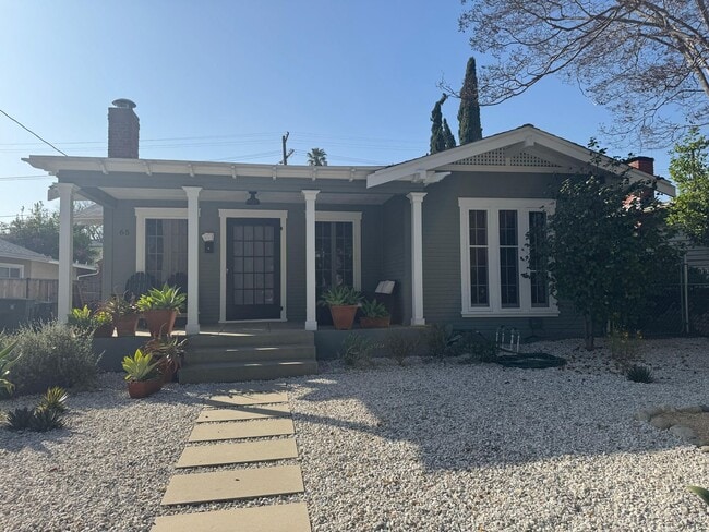 Building Photo - For Lease – Updated 2BR Home in Pasadena