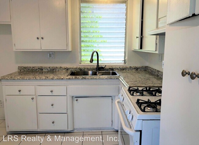 Foto del edificio - 1546-1548 S Gramercy Pl