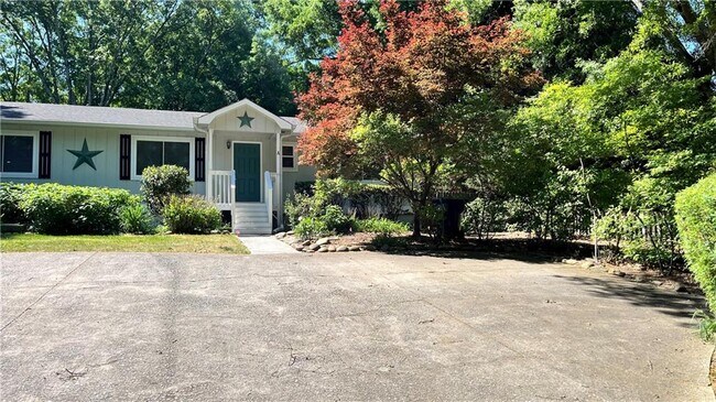 Foto del edificio - 322 Powder Springs St