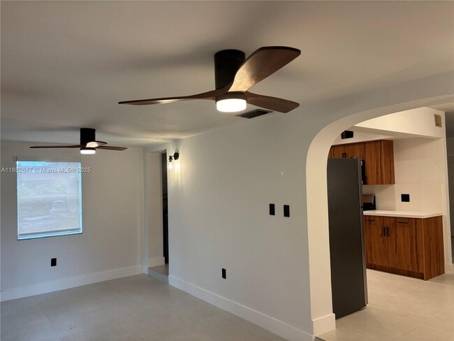 Foto del edificio - 5005 NW 196th Terrace