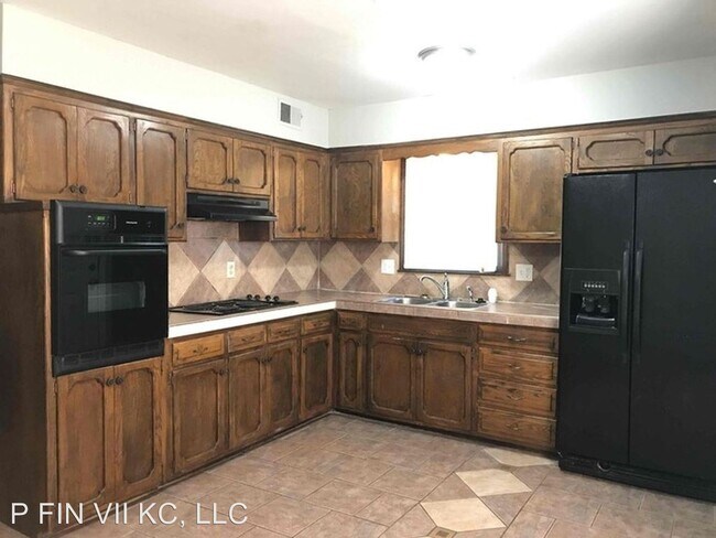Building Photo - 3 br, 2 bath House - 8401 E 104th St