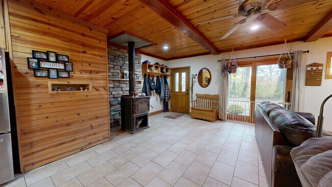 Foto del edificio - 1 Bed 1 Bath Home in the Country