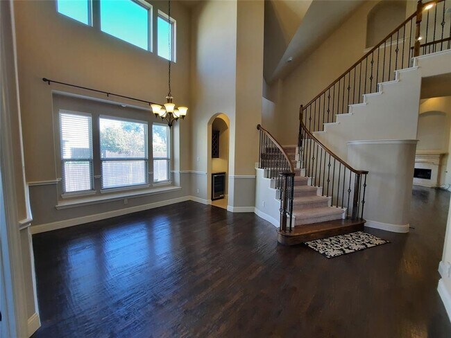 Building Photo - 220 Adventus Ct