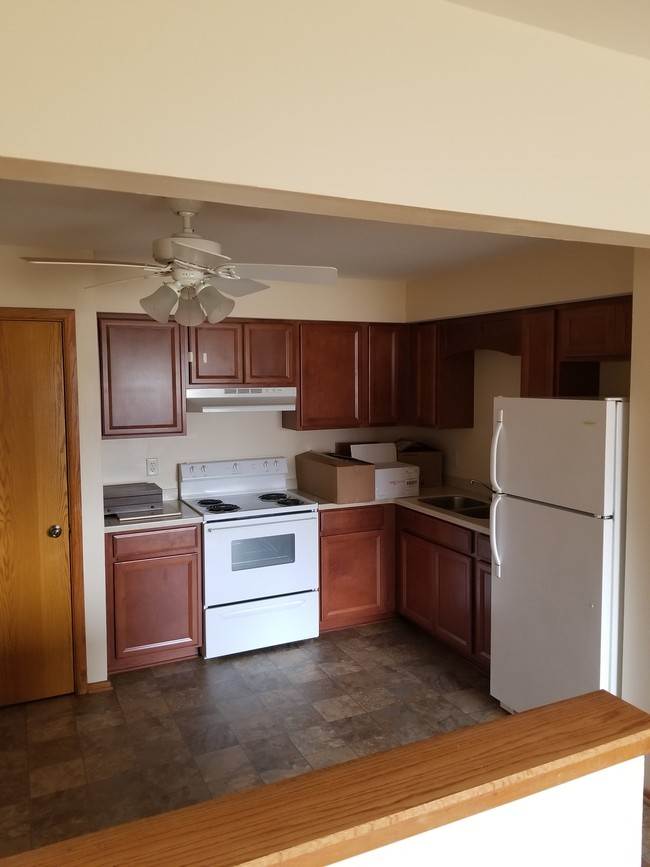 Remodeled Kitchen - 320 Cedar Ct