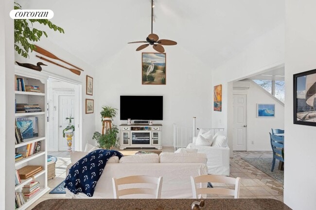 Foto del edificio - 400 Noyack Rd