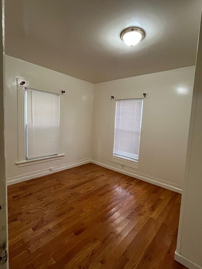 Photo - Cypress Street 8-14 Apartment