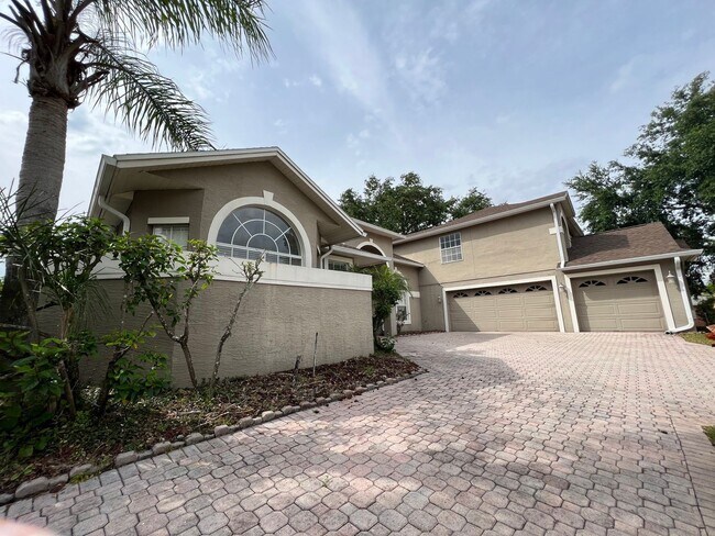 Building Photo - 5 br, 3.5 bath House - 10008 Canopy Tree Ct