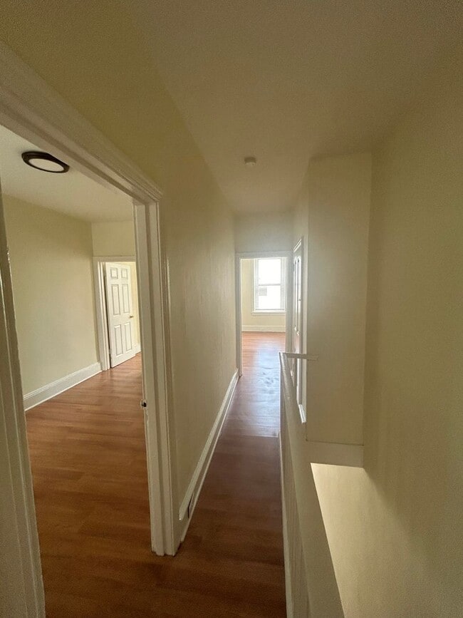 Building Photo - 3530 N Lee st 3Br house