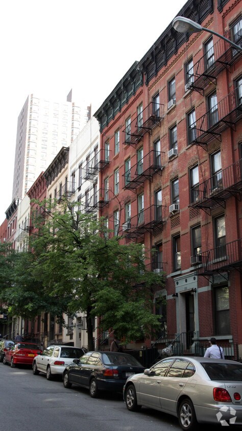 Foto del edificio - 229 E 89th St