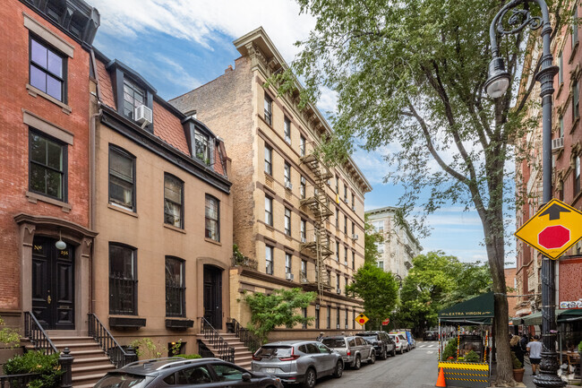 Southeast Corner - West Village Apartments