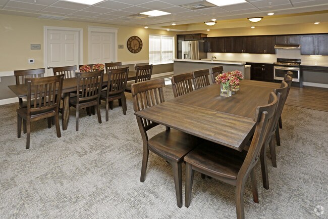 Memorial Hills Apartments Joplin, MO