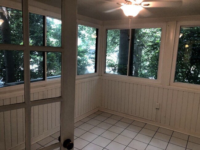 Sunroom - 17 Cantey Pl NW