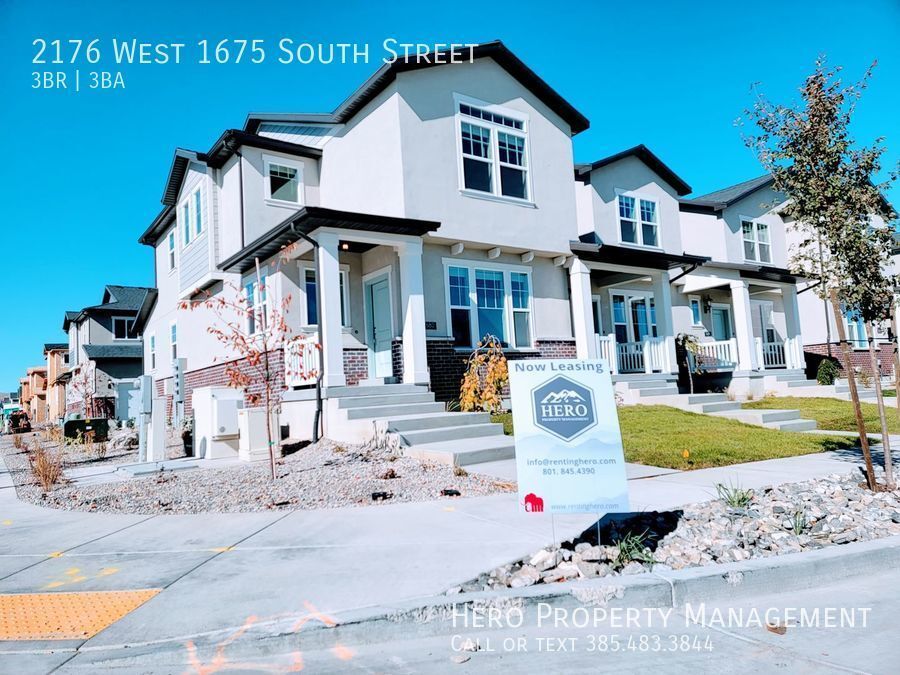 Stunning BRAND NEW Townhomes! House for Rent in West Haven, UT