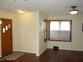 Building Photo - 1712 5th Ave N