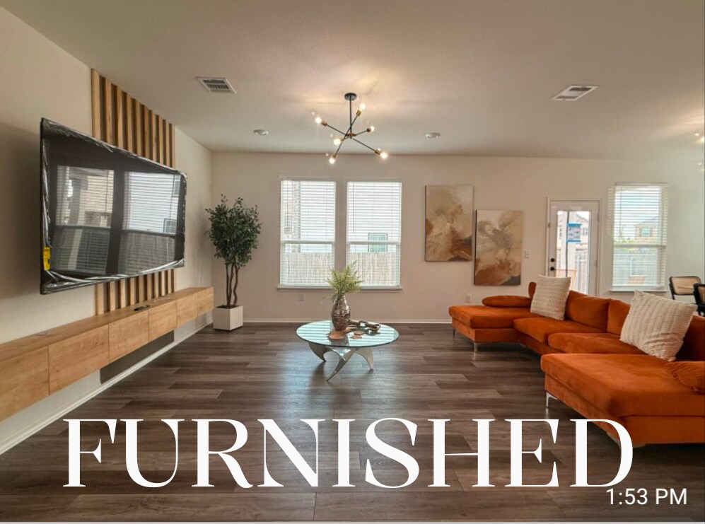 Foto principal - 6213 Albany Sleigh Dr