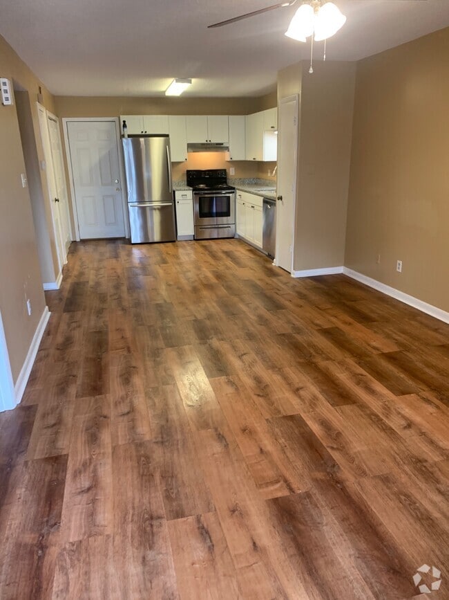 Pointe Mallard Estates Apartments under 2,000 Decatur, AL 1