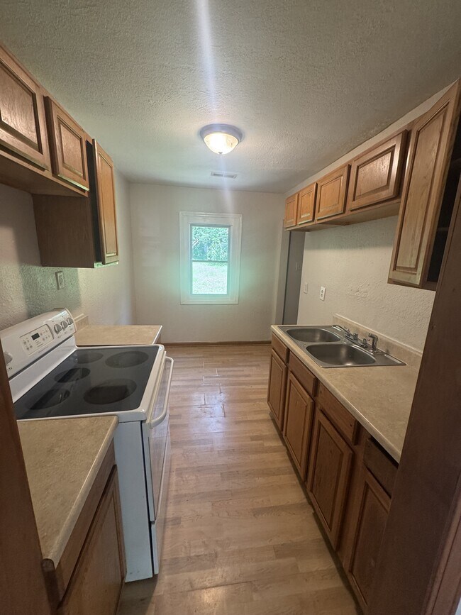 Foto del edificio - 3412 SE Bryant St