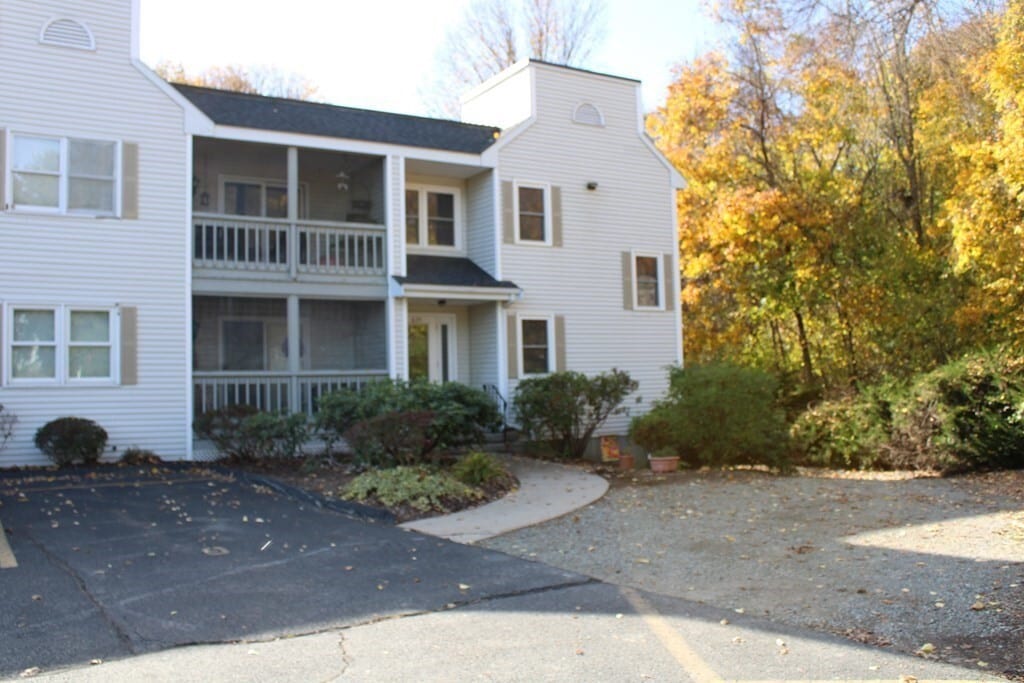 632 Main St Unit 4, Walpole, MA 02081 Condo for Rent in Walpole, MA