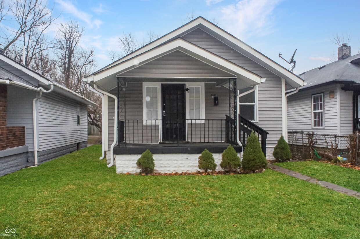 Foto principal - 2414 Indianapolis Ave