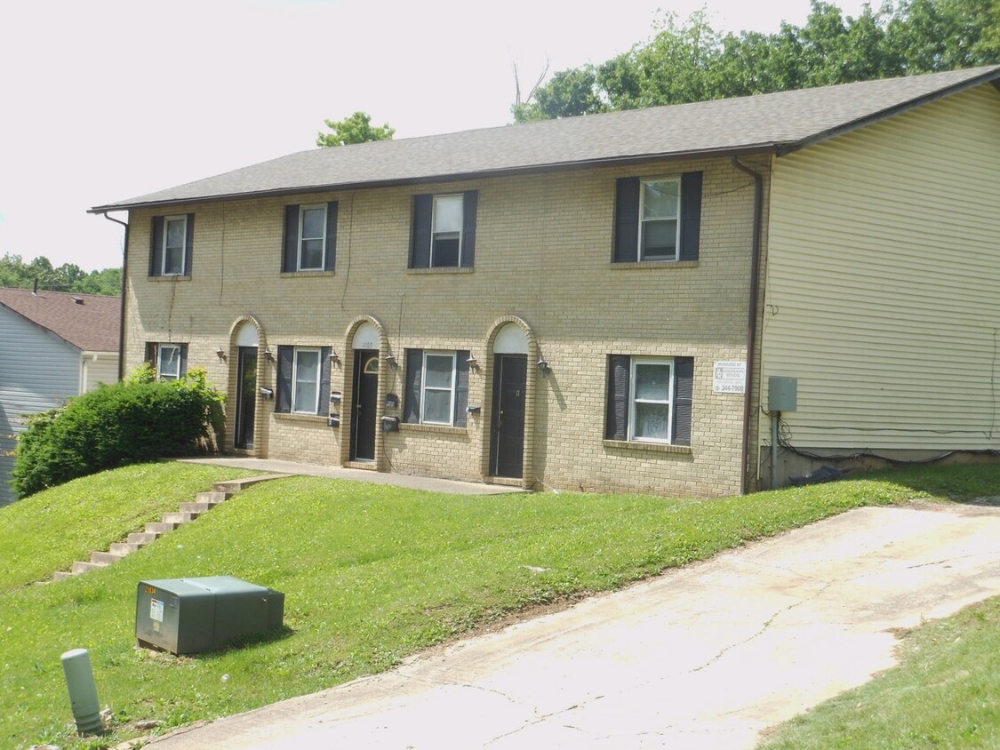 Collinsville Apartments