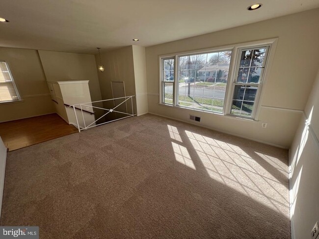 Building Photo - 13303 Holdridge Rd