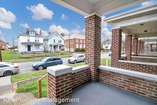 Building Photo - 2 br, 2 bath House - 1032 S. Ohio Avenue