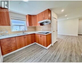 Building Photo - 119 Earlton Rd