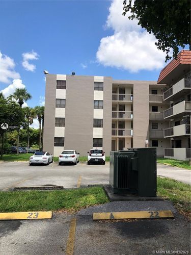 Primary Photo - 1101 SW 122nd Ave