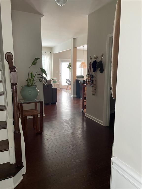 Foto del edificio - 7105 Elmwood Ridge Ct