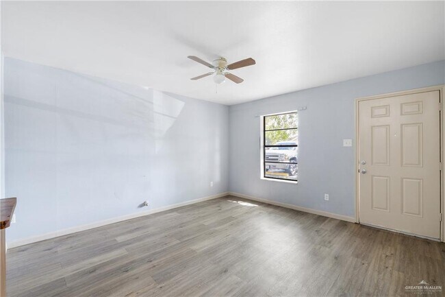 Foto del edificio - 13 N Holland Ave