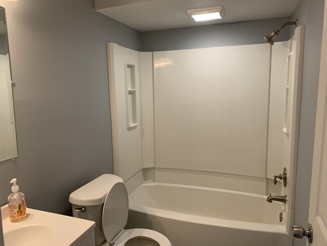 Foto del edificio - 243 19th St NW