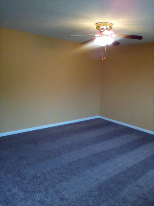 1855 Mt Tom Rd, Marietta, OH 45750 House Rental in Marietta, OH