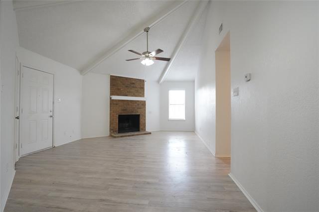 Primary Photo - 738 Bluebonnet Dr